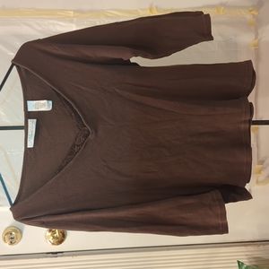 First Issue by Liz Claiborne. Brown knit 3/4 sleeve top. Size M 100% Cotton